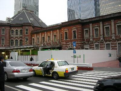 工事中の東京駅